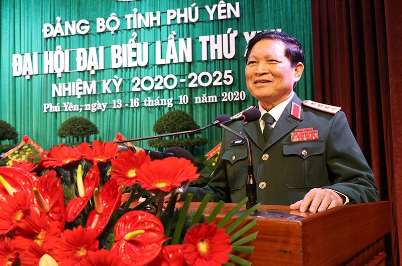 Đại tướng Ngô Xuân Lịch phát biểu chỉ đạo Đại hội.