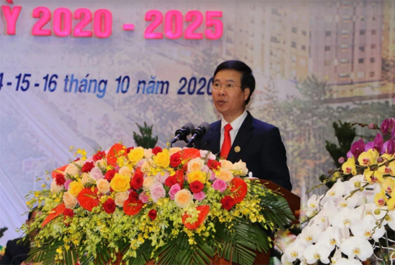 Đồng chí Võ Văn Thưởng, Ủy viên Bộ Chính trị, Bí thư T.Ư Đảng, Trưởng Ban Tuyên giáo Trung ương phát biểu chỉ đạo Đại hội.