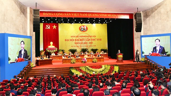 Quang cảnh Đại hội Đảng bộ thành phố Hà Nội lần thứ 17. Ảnh: DUY LINH