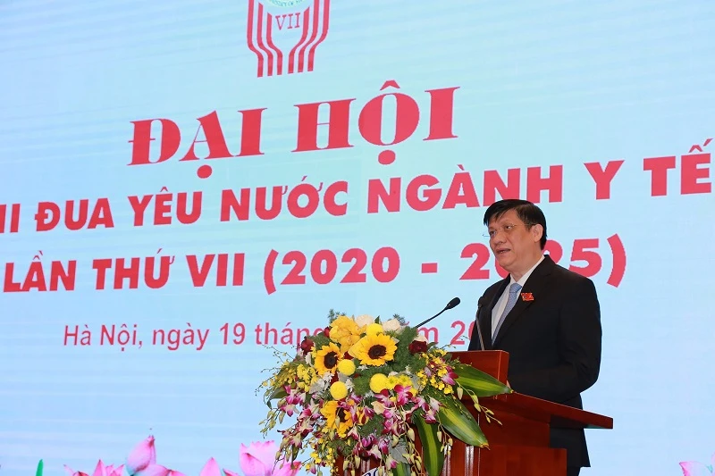 Quyền Bộ trưởng Y tế Nguyễn Thanh Long phát biểu tại Đại hội.