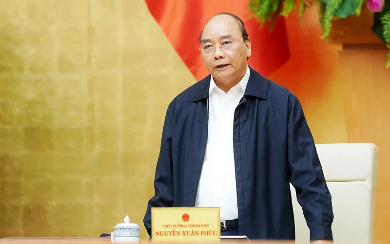 Thủ tướng Nguyễn Xuân Phúc chủ trì phiên họp Thường trực Chính phủ để đánh giá về tình hình mưa lũ và công tác khắc phục hậu quả lũ lụt tại các tỉnh miền trung.
