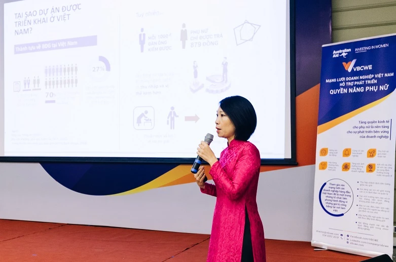 Bà Lê Thanh Hằng – Giám đốc điều hành VBCWE chia sẻ về việc triển khai chiến dịch tại Việt Nam.
