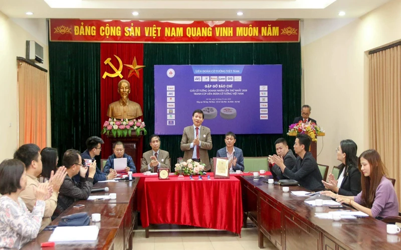Liên đoàn Cờ tướng Việt Nam lần đầu tổ chức giải đấu cho các doanh nhân.