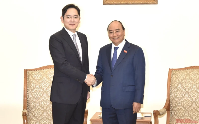  Thủ tướng Nguyễn Xuân Phúc và ông Lee Jae-yong, Phó Chủ tịch Tập đoàn Samsung.
