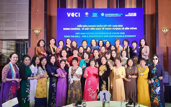 Gần 200 đại biểu dự Diễn đàn Doanh nhân nữ Việt Nam 2020