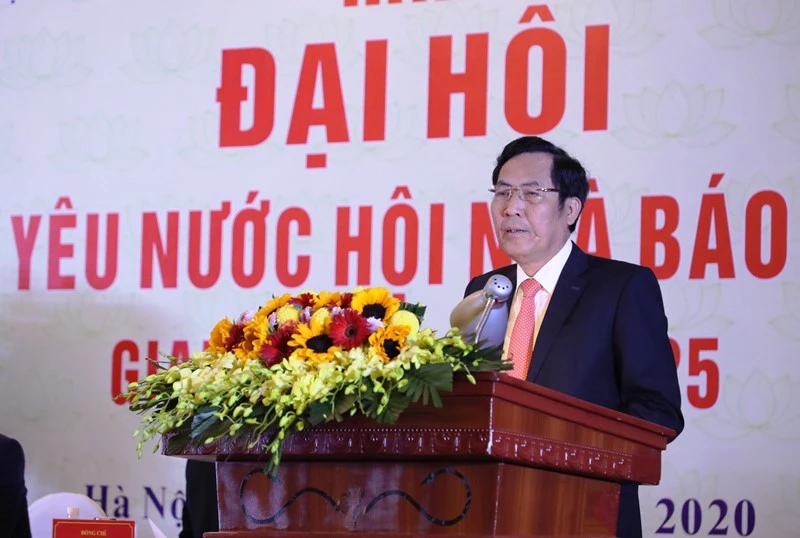 Chủ tịch Hội Nhà báo Việt Nam Thuận Hữu phát biểu ý kiến tại đại hội. 