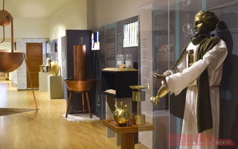Một số góc trưng bày các phát minh - sáng chế của người Hy Lạp cổ đại được tái hiện một cách trực quan đầy sinh động trong không gian Bảo tàng Công nghệ Hy Lạp cổ đại Kotsanar tại Athens. 