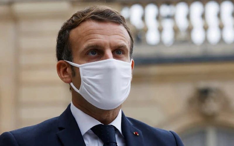 Tổng thống Pháp Emmanuel Macron cho rằng quan điểm của ông đã bị tuyên truyền sai và muốn "mọi việc lắng dịu." Ảnh: BFMTV.