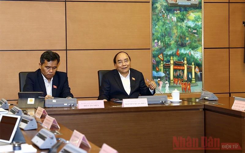 Thủ tướng Nguyễn Xuân Phúc phát biểu tại buổi thảo luận tổ của Đoàn Đại biểu Quốc hội TP Hải Phòng và các tỉnh Lạng Sơn, Gia Lai. (Ảnh: MINH CHÂU)
