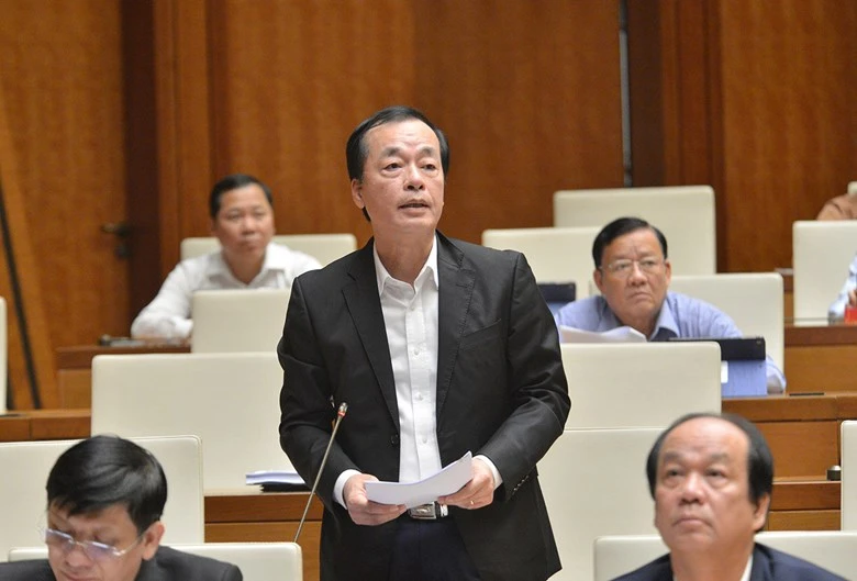 Bộ trưởng Xây dựng Phạm Hồng Hà trả lời chất vấn của đại biểu Quốc hội