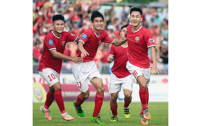 Nhờ sử dụng phần mềm Instat trong công tác huấn luyện, Hồng Lĩnh Hà Tĩnh đã lọt vào nhóm cạnh tranh ngôi vô địch V-League 2020.