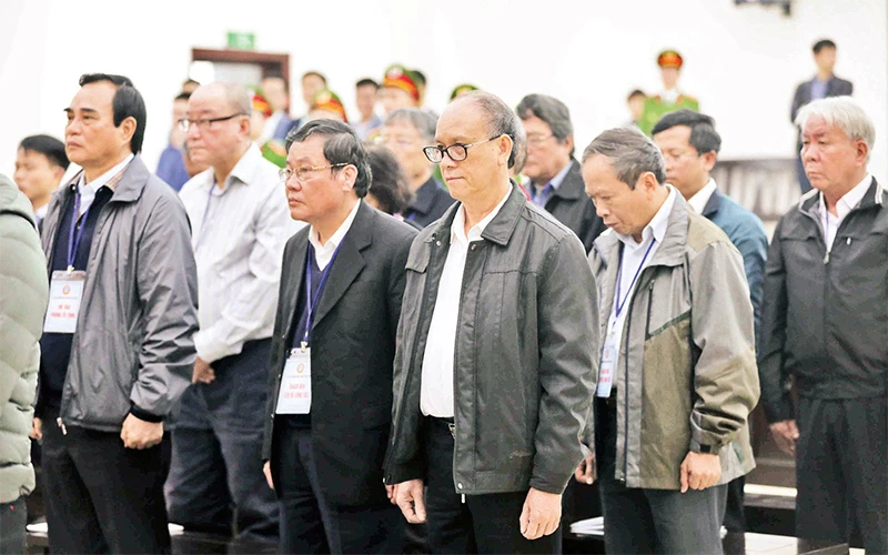 Phiên tòa xét xử hai nguyên Chủ tịch UBND thành phố Đà Nẵng và đồng phạm thâu tóm nhà đất công sản ở Đà Nẵng. Ảnh: Doãn Tấn