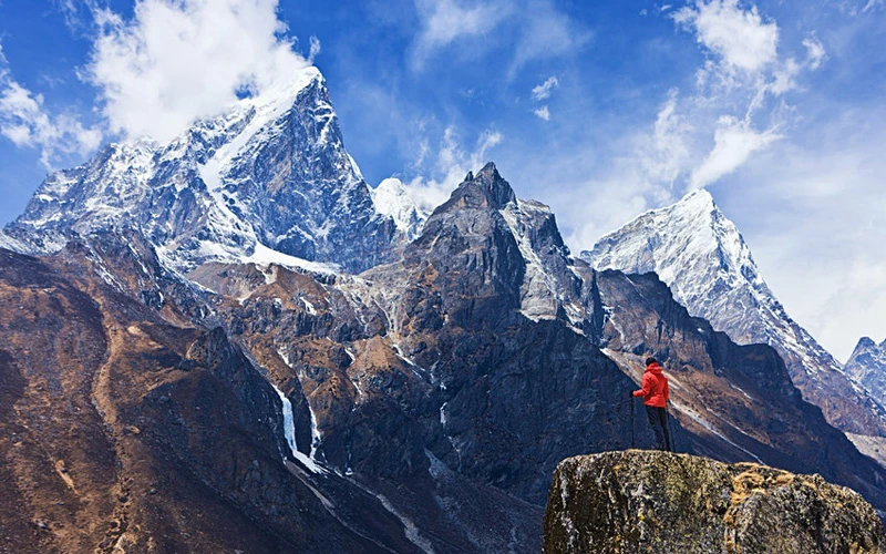 Nepal là “nhà” của tám trong số 14 đỉnh núi cao nhất thế giới. (Ảnh: LonelyPlanet) 