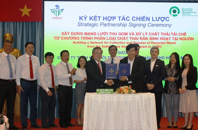 Lễ ký kết hợp tác xây dựng mạng lưới thu gom rác tái chế giữa CITENCO và PRO Việt Nam.