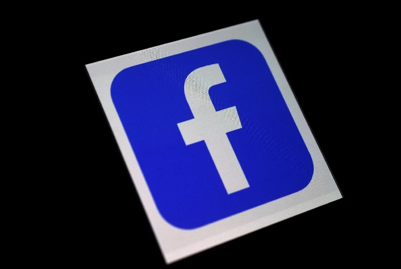Facebook đang phải đối mặt với những lời chỉ trích từ các quản trị nội dung khi gọi họ trở lại văn phòng làm việc.