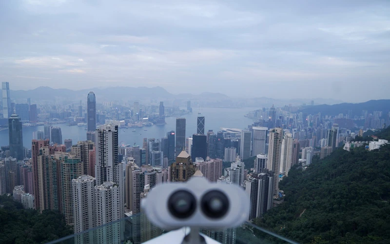 "Bong bóng du lịch" giữa Singapore-Hồng Kông (Trung Quốc) đã phải tạm hoãn do số ca Covid-19 tại Hồng Kông gia tăng (Ảnh: REUTERS)