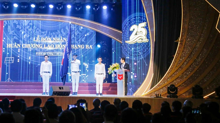 Lễ kỷ niệm 25 năm thành lập Trường đại học Văn Lang
