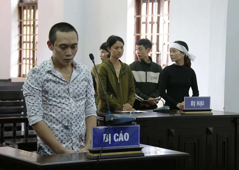 Bị cáo Nguyễn Văn Phúc tại phiên tòa.