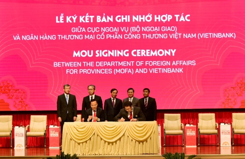 Lễ ký kết Bản ghi nhớ hợp tác giữa Cục Ngoại vụ - Bộ Ngoại giao và VietinBank. (Ảnh: TL) 