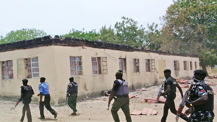 Một trường học ở Nigeria bị nhóm Boko Haram tiến công. Ảnh: WORLD NEWS