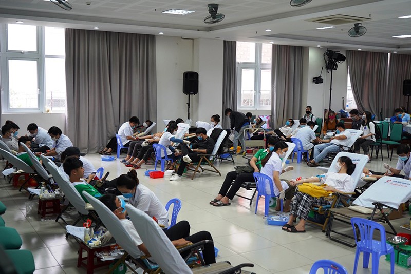 Sinh viên Đà Nẵng chia sẻ hơn 400 đơn vị máu.