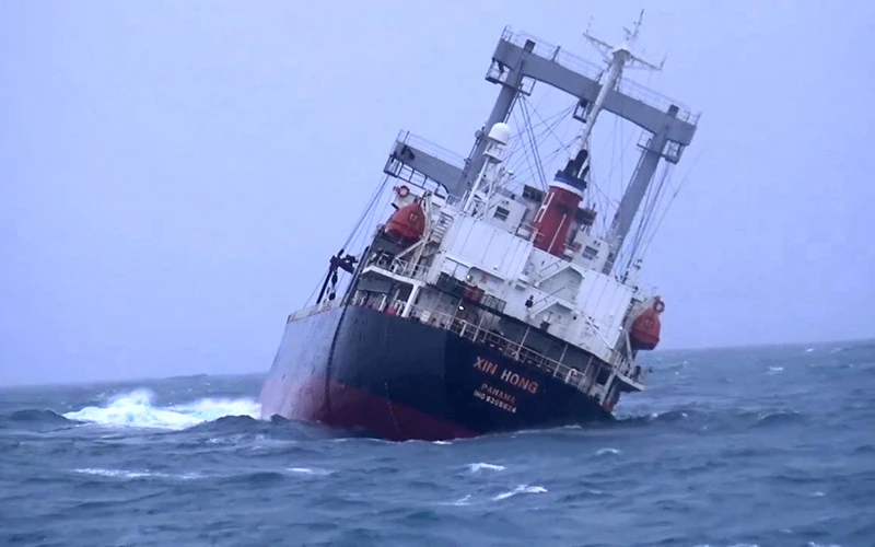 Tàu XIN HONG bị nạn tại vùng biển Phú Quý.