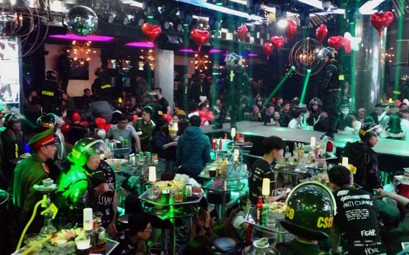 Lực lượng chức năng đột kích một quán bar tại Đà Lạt