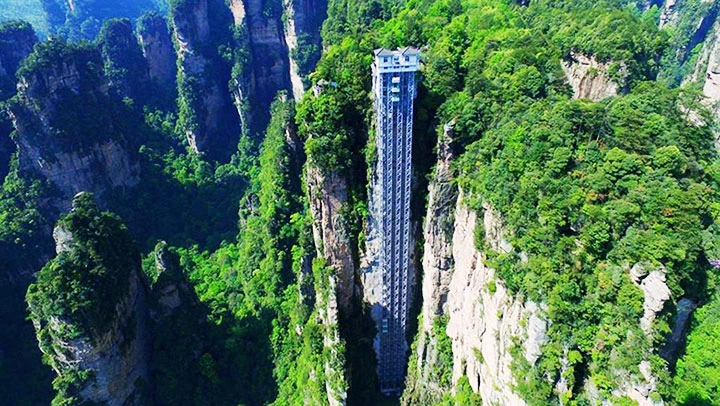 Thang máy ngoài trời cao nhất thế giới