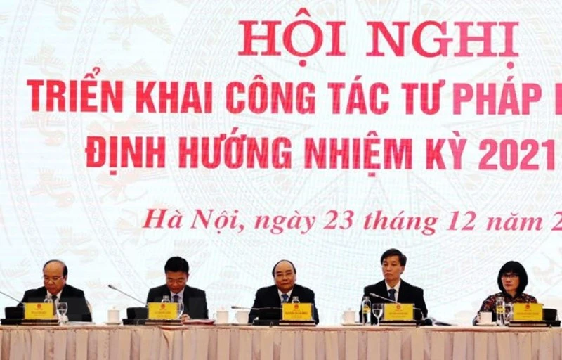 Thủ tướng Nguyễn Xuân Phúc chủ trì hội nghị. (Ảnh: TTXVN)