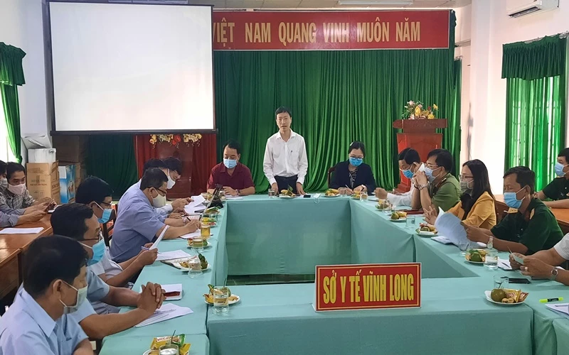 Quang cảnh buổi làm việc của Viện Pasteur TP Hồ Chí Minh với lãnh đạo tỉnh Vĩnh Long vào trưa ngày 27-12.