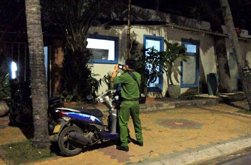 Quán bar trên đường Nguyễn Đình Chiểu, phường Hàm Tiến, TP Phan Thiết, nơi xảy ra vụ án mạng làm một người chết.