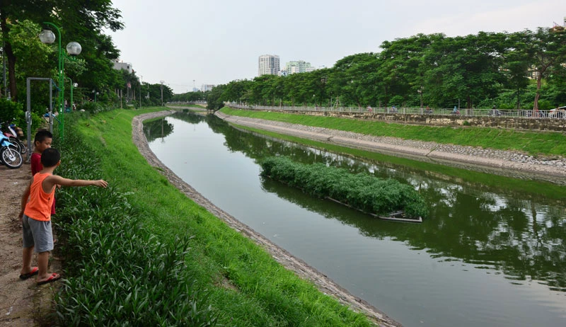 Đề xuất phương án dẫn nước sông Hồng vào sông Tô Lịch