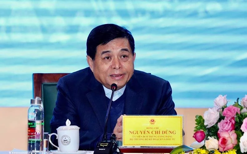 Đồng chí Nguyễn Chí Dũng, Bộ trưởng Kế hoạch và Đầu tư, phát biểu kết luận tại Hội nghị ngày 8-1.