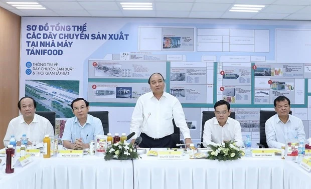 Thủ tướng Nguyễn Xuân Phúc phát biểu tại chuyến thăm nhà máy Tanifood ngày 20-8-2018.