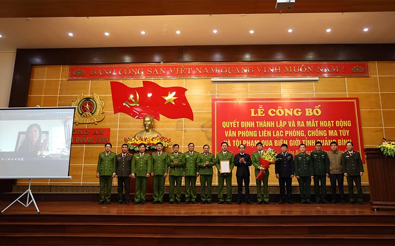 Ra mắt Văn phòng liên lạc qua biên giới Cha Lo, tỉnh Quảng Bình.