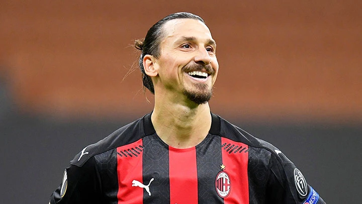 AC Milan muốn gia hạn hợp đồng với Zlatan Ibrahimovic