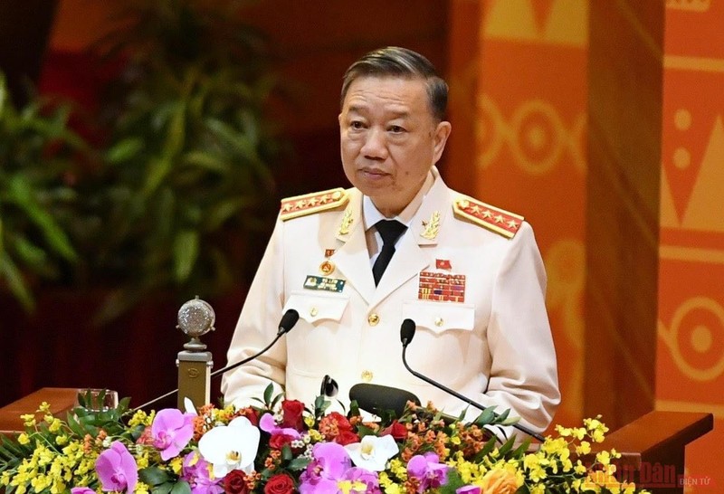 Bộ trưởng Công an Tô Lâm trình bày tham luận. 