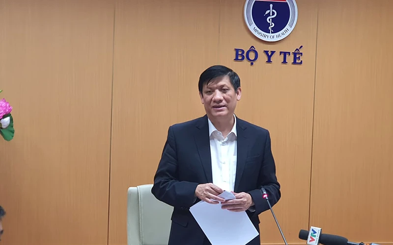 Bộ trưởng Y tế Nguyễn Thanh Long họp trực tuyến chiều muộn 28-1.