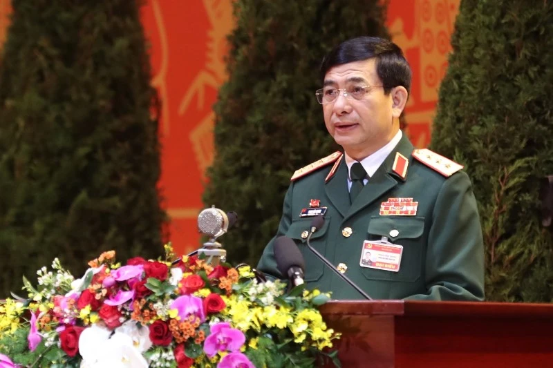 Thượng tướng Phan Văn Giang, Tổng Tham mưu trưởng Quân đội nhân dân Việt Nam, Thứ trưởng Quốc phòng trình bày tham luận. (Ảnh: DUY LINH)