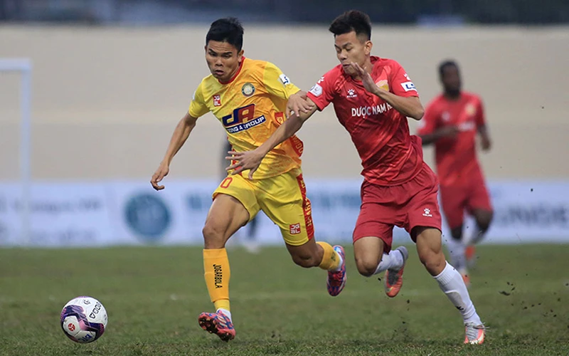 Sài Gòn FC và Đông Á Thanh Hóa đều thắng trên sân nhà