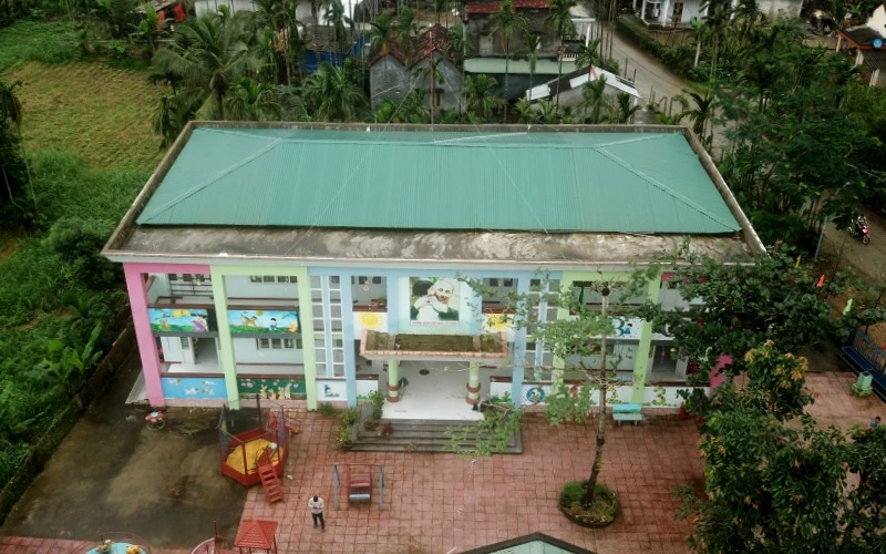 Trường mầm non mới được xây dựng tại vùng tâm lũ Hành Tín Đông (huyện Nghĩa Hành, tỉnh Quảng Ngãi). 