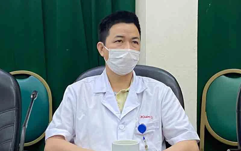 BS Đồng Phú Khiêm, Phó khoa Hồi sức tích cực, BV Bệnh Nhiệt đới Trung ương.