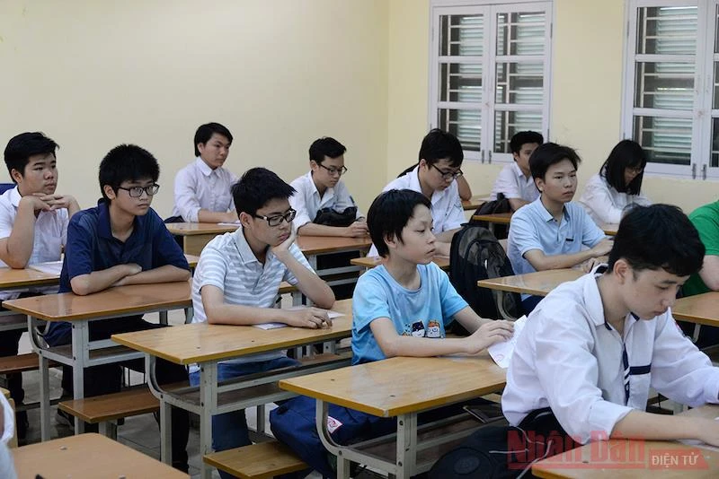 Thí sinh tham dự kỳ thi vào lớp 10 THPT của Hà Nội những năm học trước (Ảnh: THUỶ NGUYÊN)