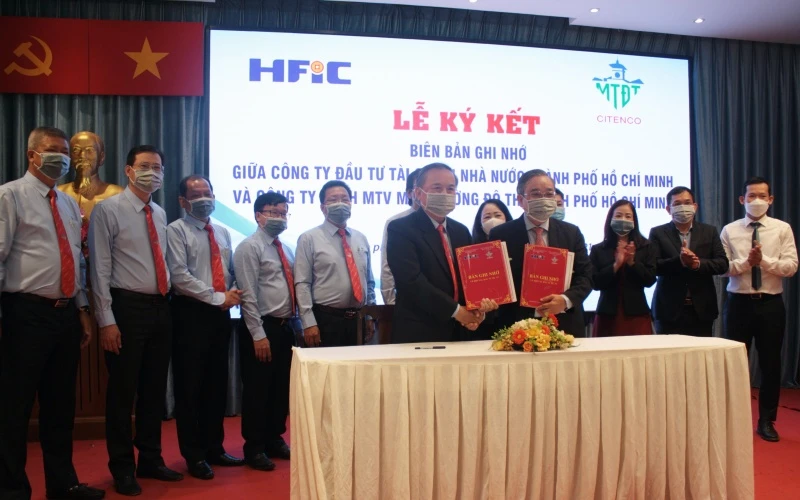 Công ty TNHH MTV Môi trường Đô thị TP Hồ Chí Minh (CITENCO) và Công ty Đầu tư Tài chính Nhà nước TP Hồ Chí Minh (HFIC) ký kết Biên bản ghi nhớ hợp tác Ký kết hợp tác.