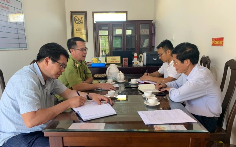 Làm việc với phóng viên Báo Nhân Dân, Hạt trưởng Hạt Kiểm lâm Ea H’leo-Krông Búk Lê Thanh Khánh khẳng định, các cơ quan chức năng của huyện đang củng cố hồ sơ để khởi tố vụ án phá rừng quy mô lớn này.