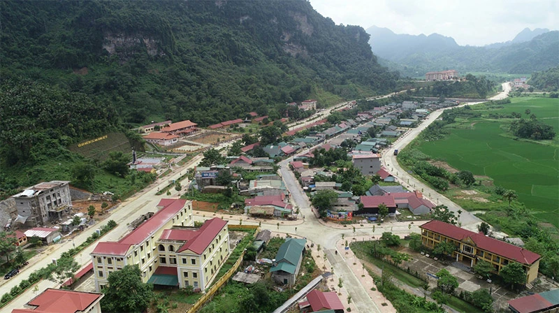 Trung tâm huyện Lâm Bình đã đạt tiêu chí đô thị loại V.
