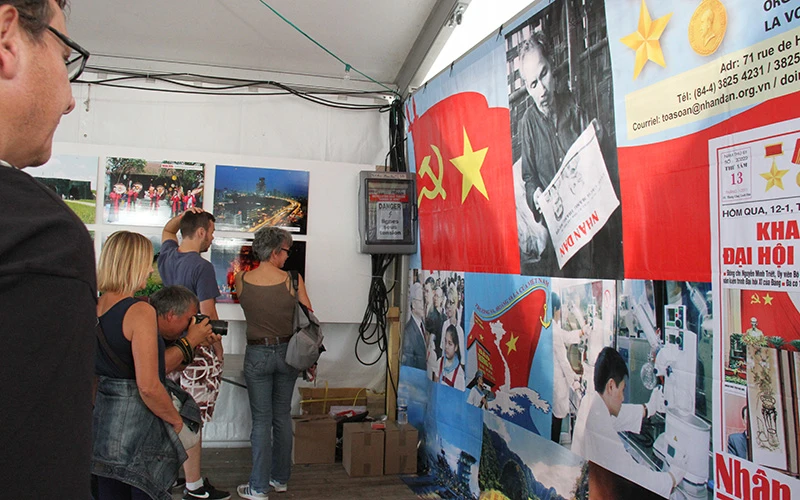 Hội báo Nhân Đạo là dịp để Việt kiều, bạn bè Pháp và quốc tế biết thêm nhiều về đất nước Việt Nam và Báo Nhân Dân. 