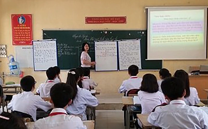 Cô giáo Lê Thị Thanh Thủy trong một giờ giảng bài.
