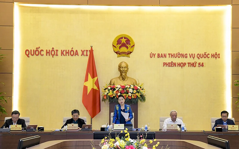 Chủ tịch Quốc hội Nguyễn Thị Kim Ngân phát biểu tại phiên họp. Ảnh: Quochoi.vn