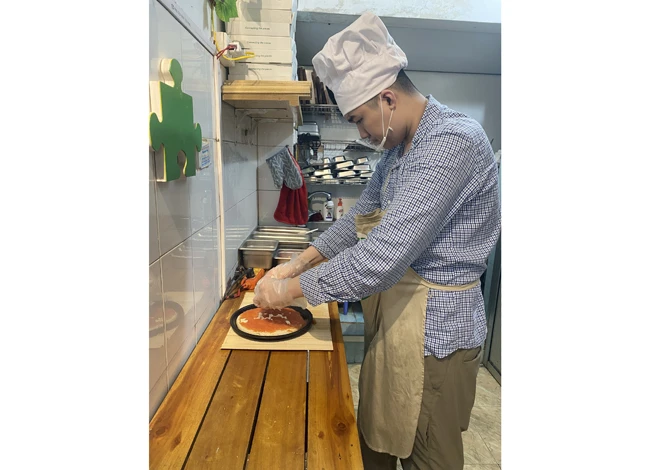 Tại nhà hàng VAP’s, không gian bếp được mở rộng để khách hàng có thể tương tác với người đầu bếp đặc biệt.